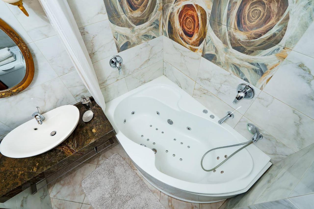 Gefest Apartments Odessa Ngoại thất bức ảnh